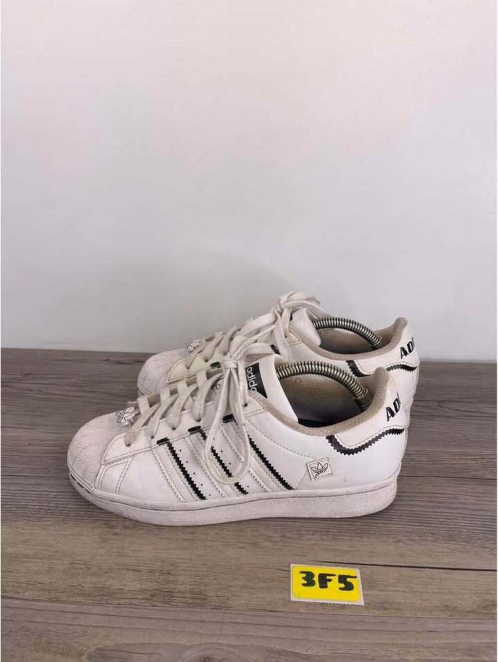 Adidas Superstar Sneakers Men's Size 5